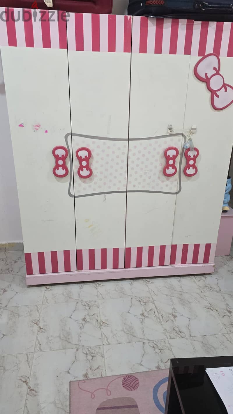 2 kids beds and 1 wardrobe for urgent sale 0