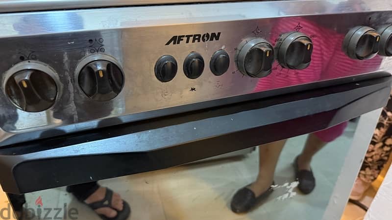 4 Burner Aftron with Grill and Oven. 1