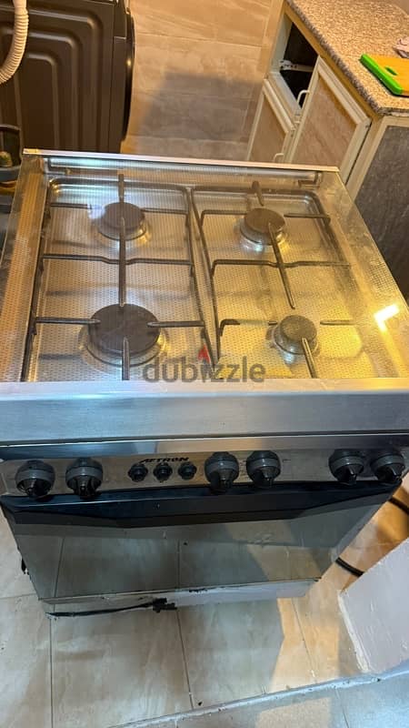 4 Burner Aftron with Grill and Oven. 6