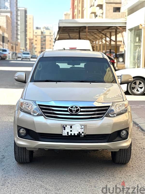 Toyota Fortuner 2015 1