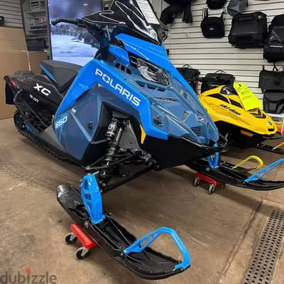 2022/2021 Polaris Snowmobile 850 indy XC 137 Ready to Ship