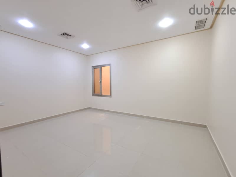 4 Bedroom in Rumaithiya 5