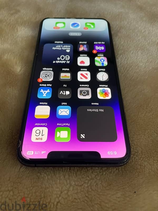 iPhone XSmax 256gb battery 82% not open device no any repiar 6