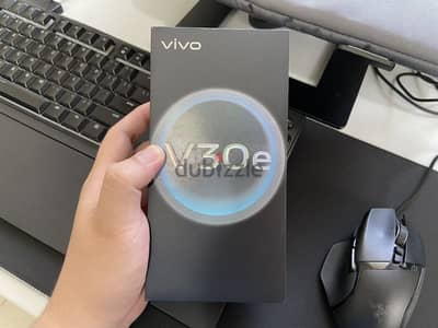 Vivo V30E. 5G  12gb ram 256gb memory box pack.