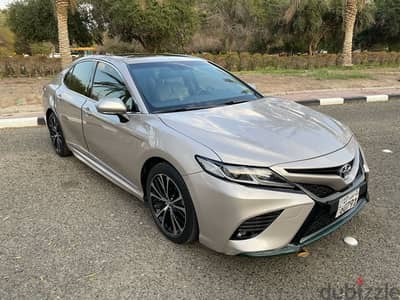 Toyota Camry 2019