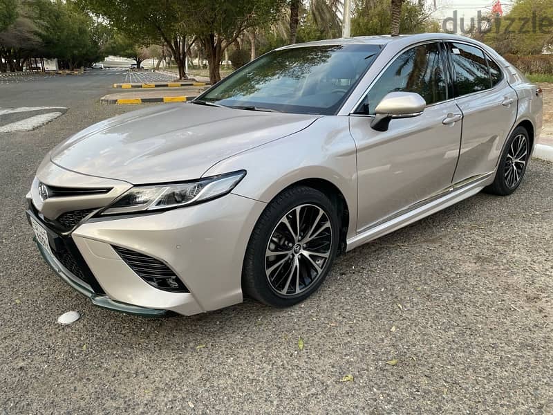 Toyota Camry 2019 1