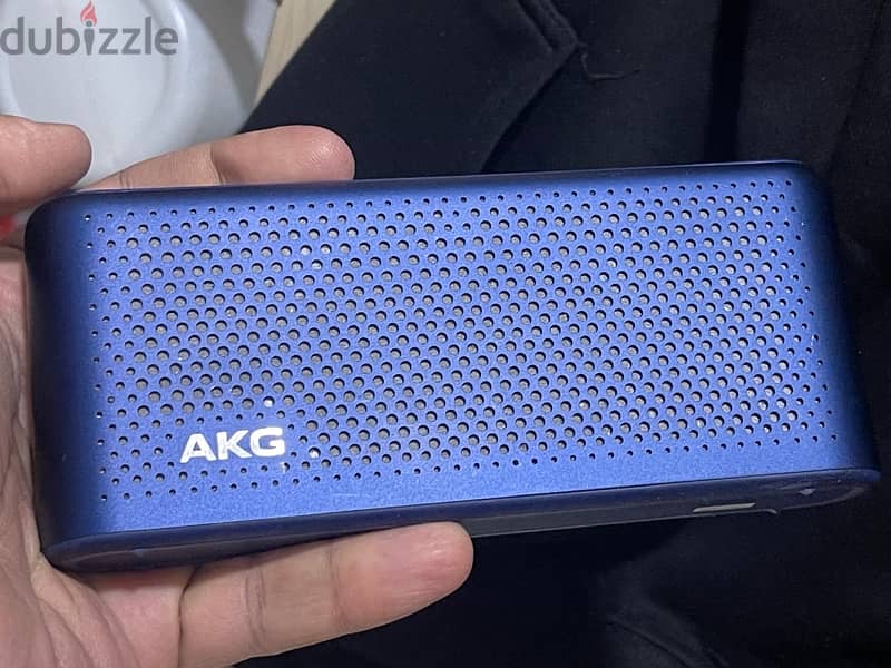 AKG S30 Bluetooth Speaker 2