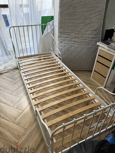 IKEA kids extendable bed