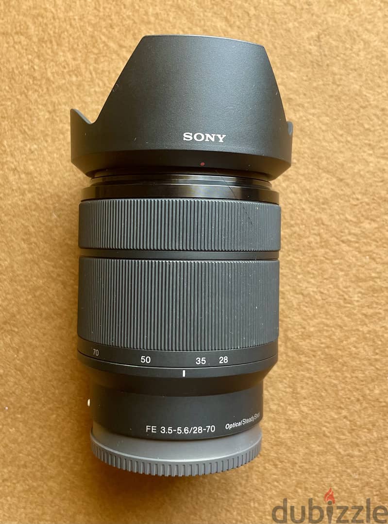 SONY a7ii full frame 24 megapixel . Just like new  /  lence SONY FE 3. 1