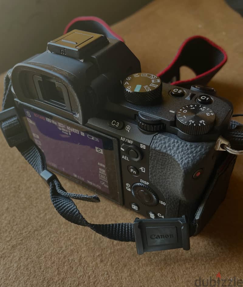 SONY a7ii full frame 24 megapixel . Just like new  /  lence SONY FE 3. 3