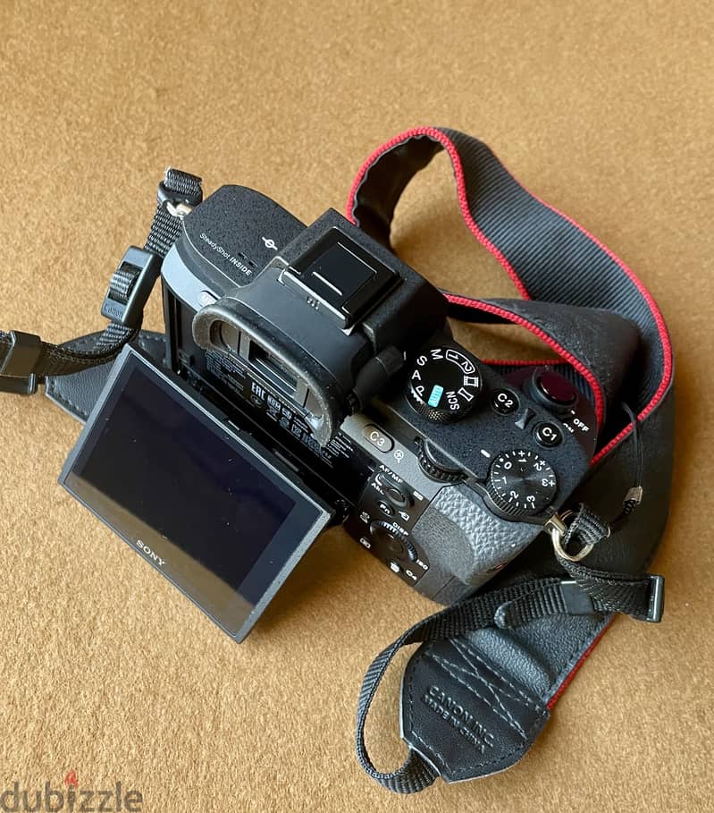 SONY a7ii full frame 24 megapixel . Just like new  /  lence SONY FE 3. 10