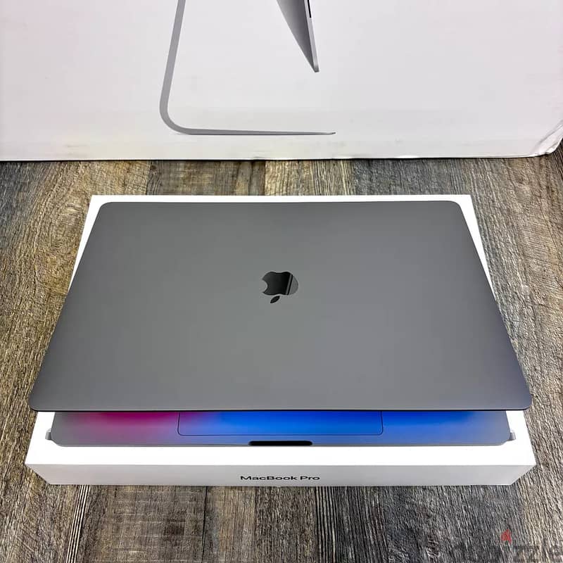 EMI Macbook pro 16 M4 48GB RAM 1TB SSD WhatsApp Chat : +1 7144191773 1