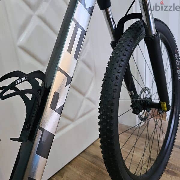 2022 Trek Marlin 5 Extreme Sports Free Accessories 1