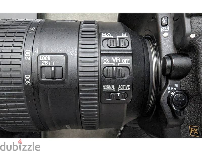 NIKON ZOOM Lens 1