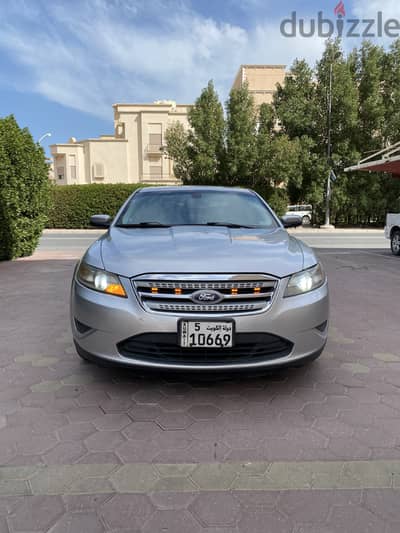 Ford Taurus Model 2011 For Sale