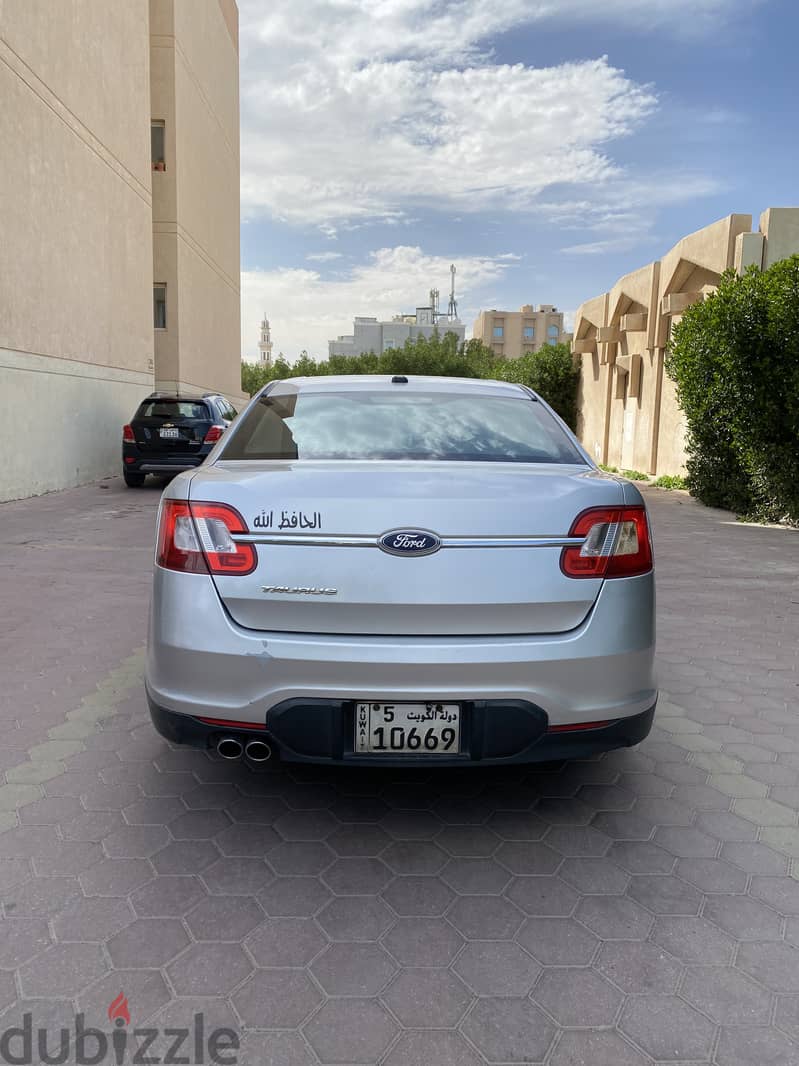 Ford Taurus Model 2011 For Sale 1