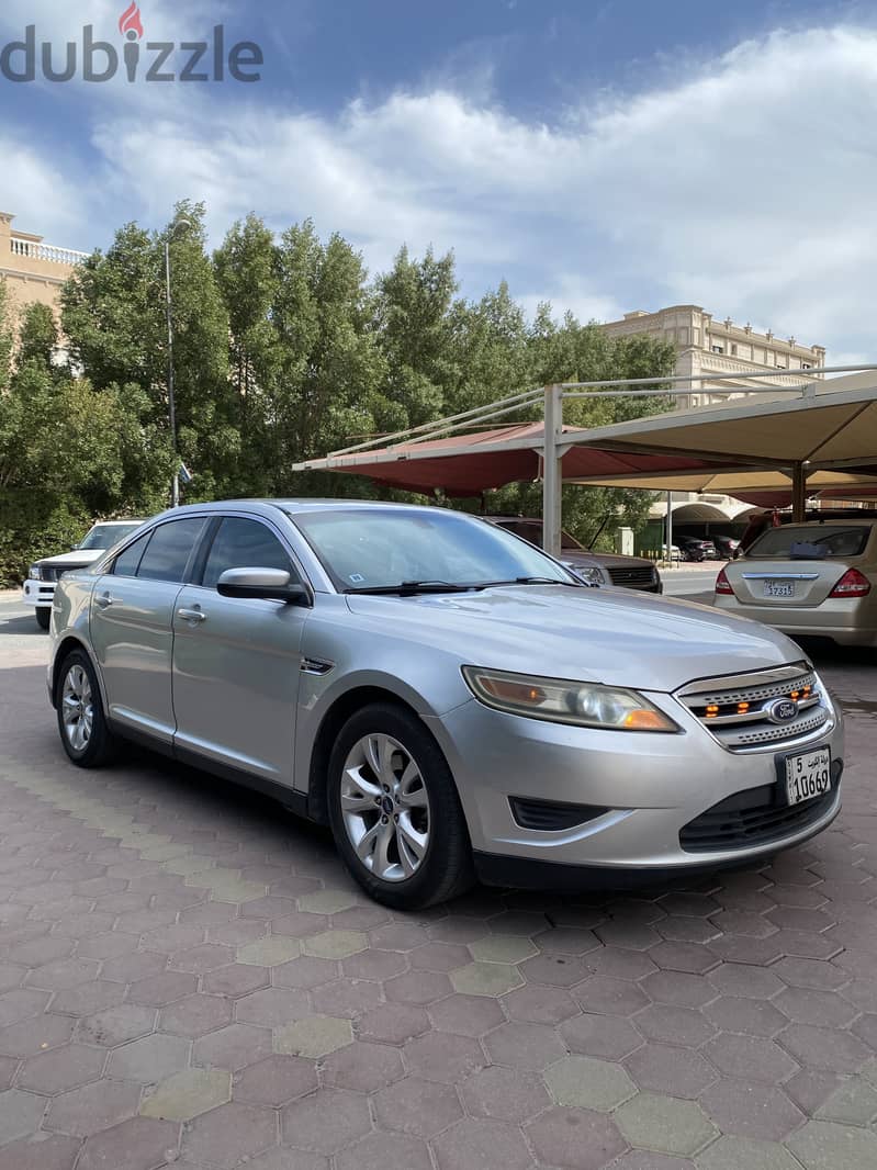 Ford Taurus Model 2011 For Sale 2