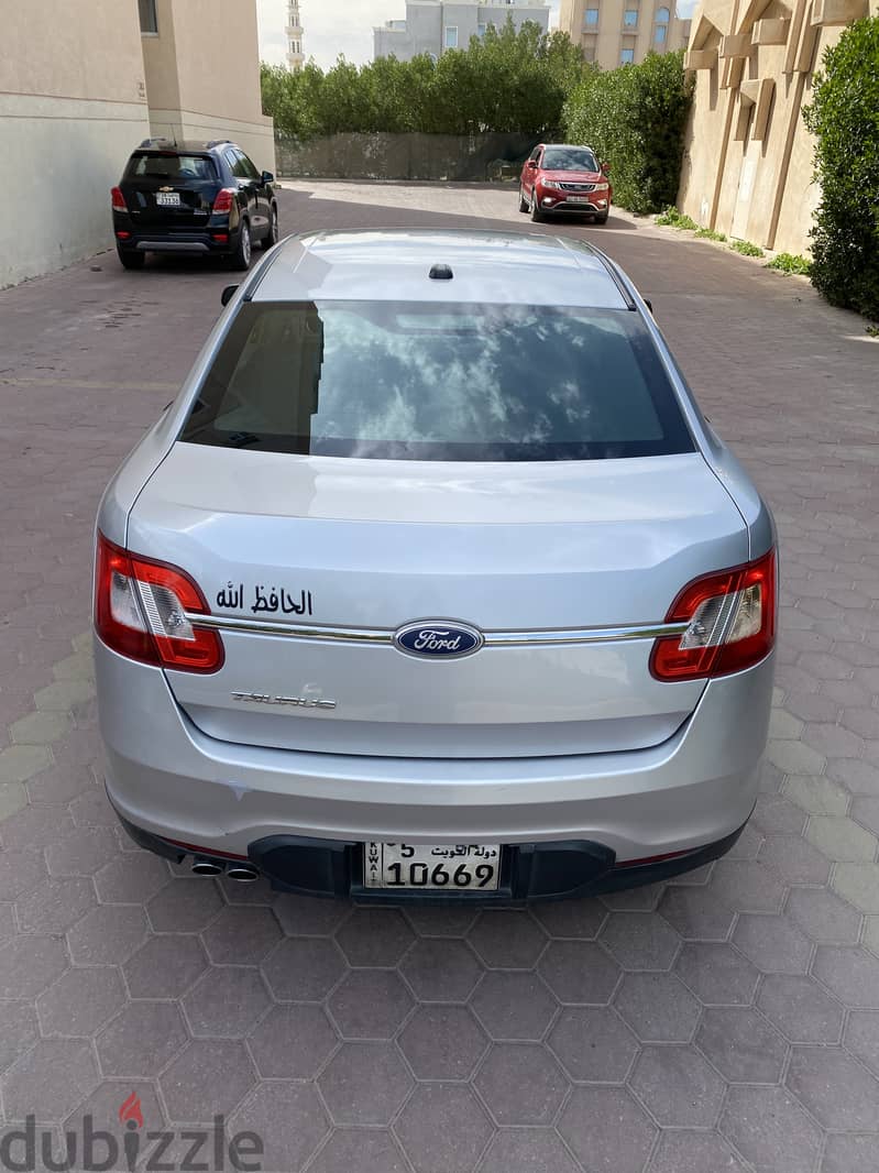 Ford Taurus Model 2011 For Sale 6