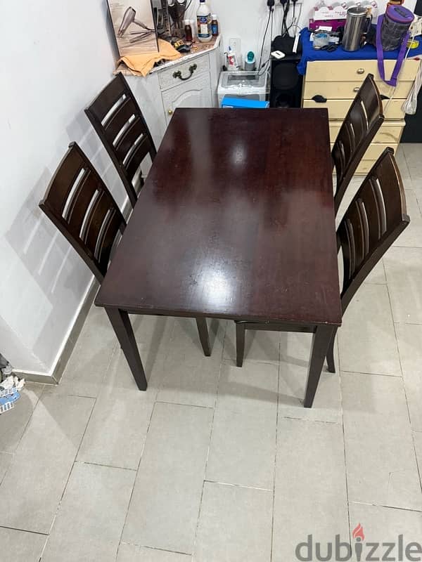 Dining table with 4 chairs 1