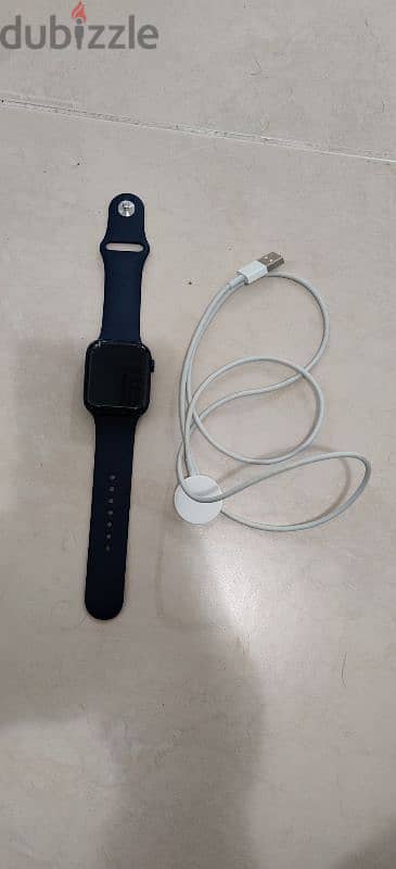 apple watch series 6 Gps 44 mm little broken with charging cabl 4