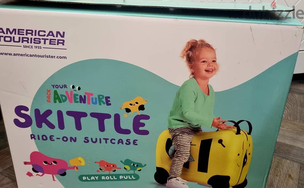 Brand New American tourister kids suitcase 0