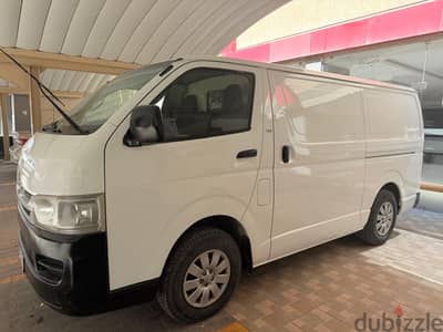 Toyota Hiace 2010