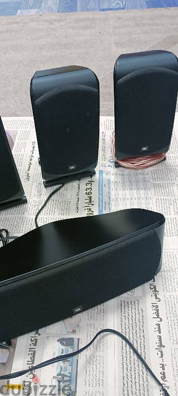 JBL 5 SPEAKER like New condition very nice sound 2