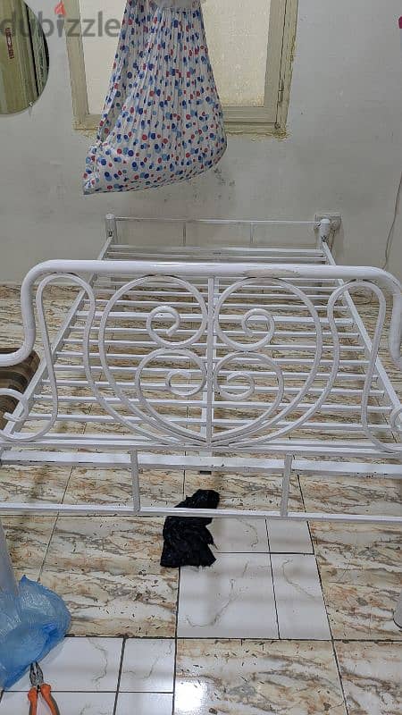 Iron bed 2