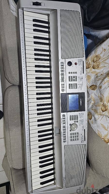 Yamaha DXG 305 0