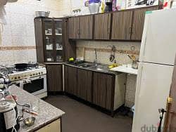 KITCHEN CABINET SET NEAT AND CLEAN