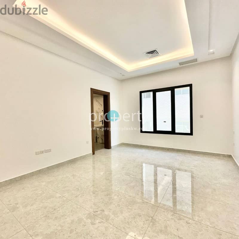 Three bedroom ground floor apartment for rent in Salwa 5