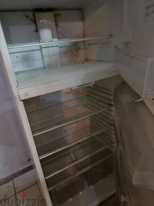 22 feet refrigerator works well 1