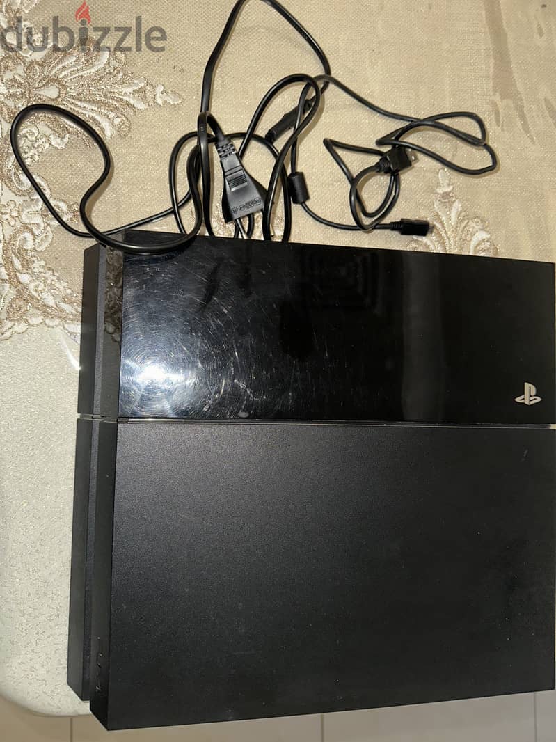 perfect condition playstation 4 2