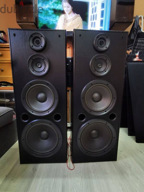 TECHINIC TOWER SPEAKERS 0