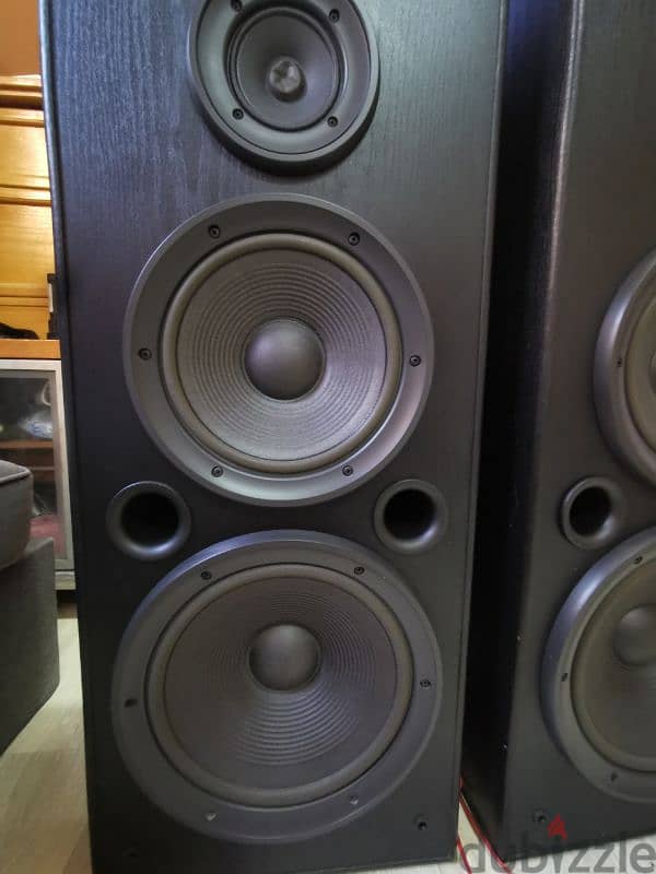 TECHINIC TOWER SPEAKERS 3