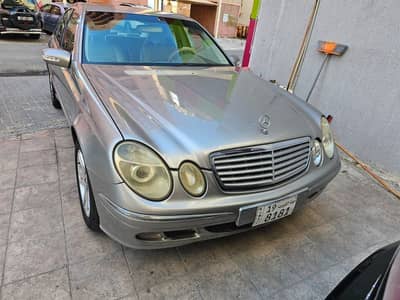 2003 mercedes E 200