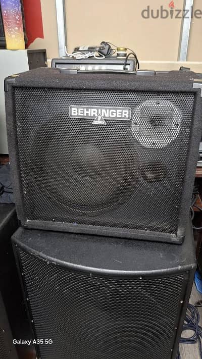 bheringer keyboard amp. 90 rms watts. 4 chanel with vocal effect