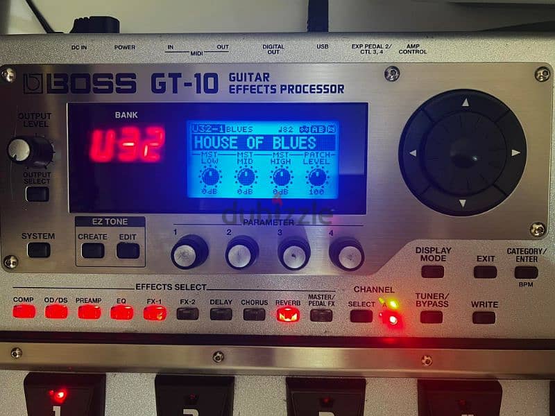 Boss GT10 Guitar Multi-Effects Pedal 1