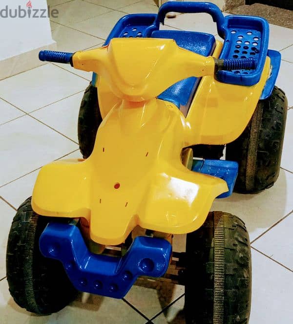 regargeable kids car urgent sell 2