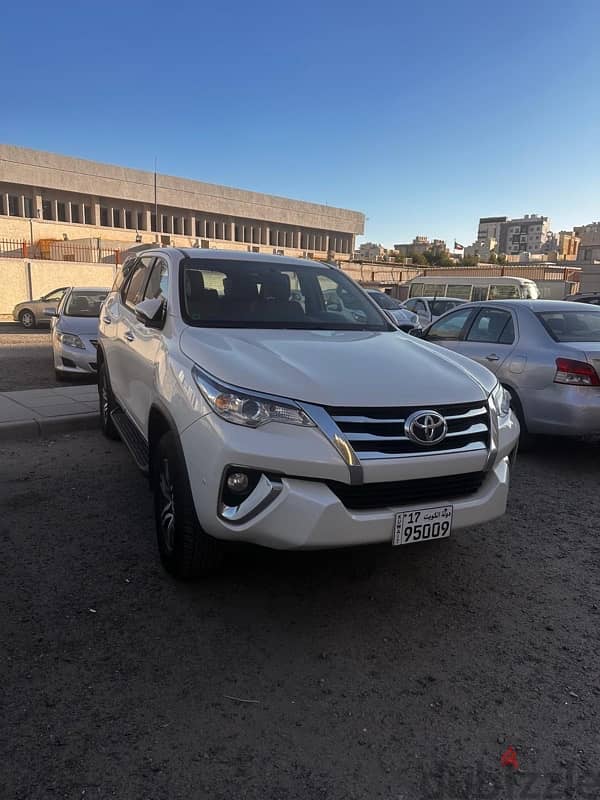 Toyota Fortuner 2020 1