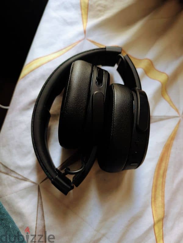 SKULLCANDY CRUSHER HEADPHONE 4