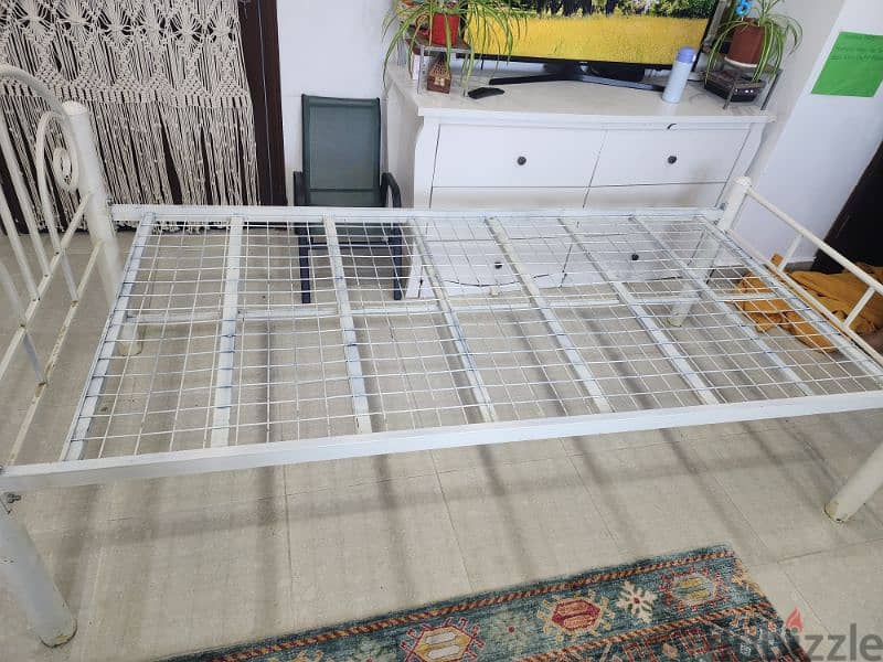 Single Metal bed 90×200 with IKEA mattress 2