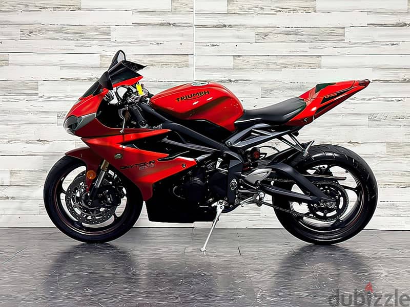 2015 Triumph Daytona 675 (+971561943867) 1