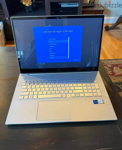 HP ENVY 17.3  i7 11th Gen. 12GB RAM 512GB SSD + 32GB Intel