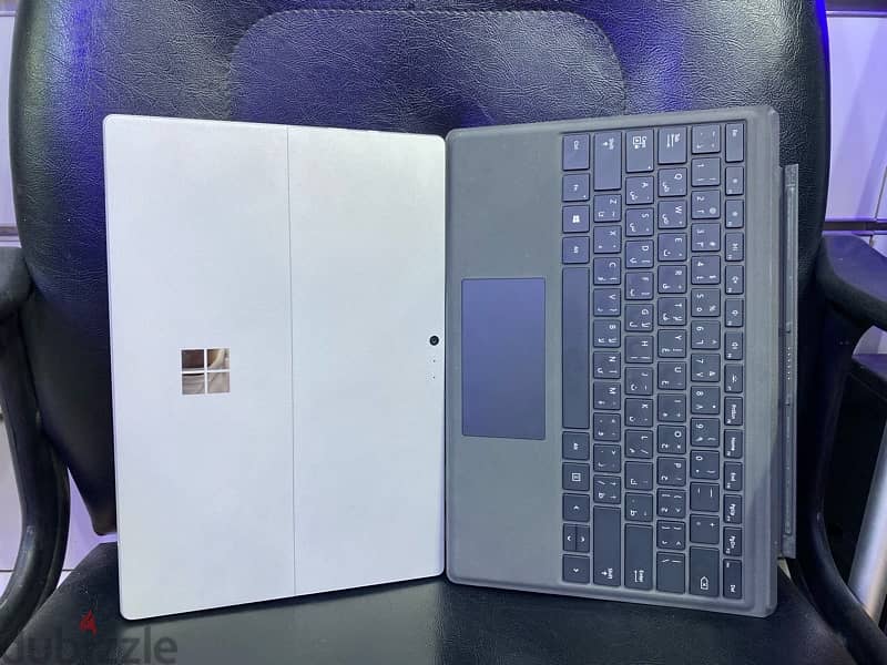 Microsoft core i7 8th generation 3