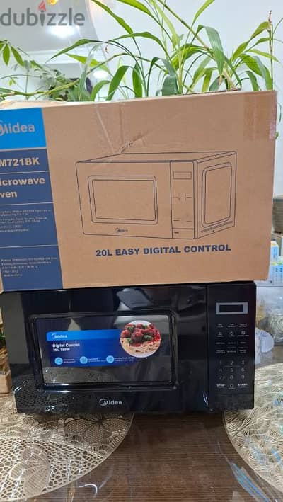 Media 20L Microwave For Sale