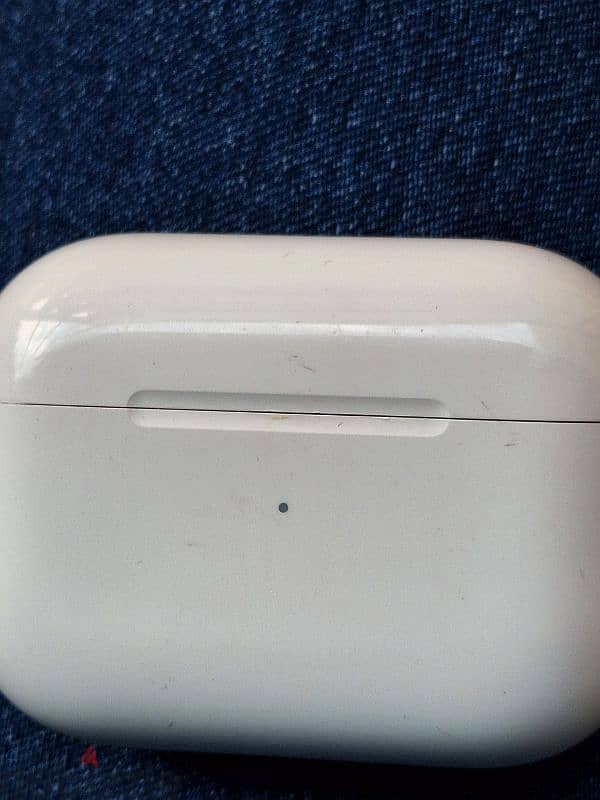 air pods pro generation 2 good condition my number 98893988 4