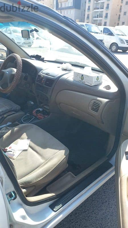 Nissan Sunny 2004 3