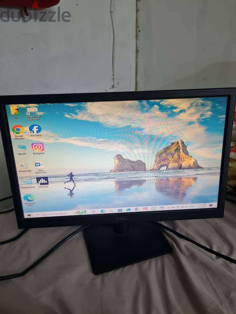 Dell  19 inches HD monitor for sale 2