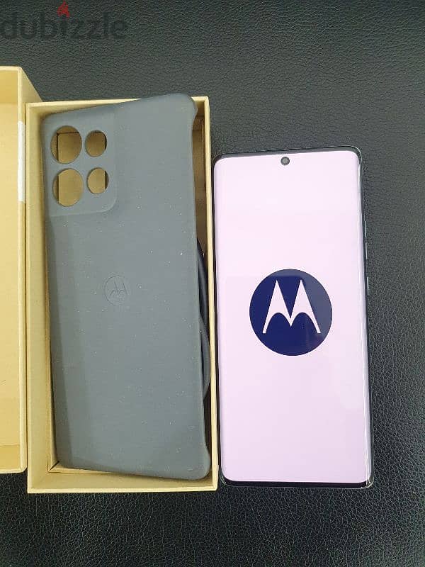 motrola 50 edge new  فتح كرتونه سعر نهائي ٨٠دينار تبي تفاصل ما تتصل 7